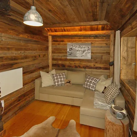 Falkert-huette „beim Almoehi