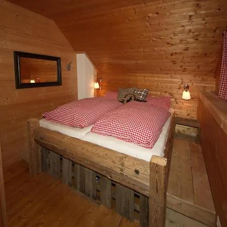 Chalet Falkert-huette „beim Almoehi