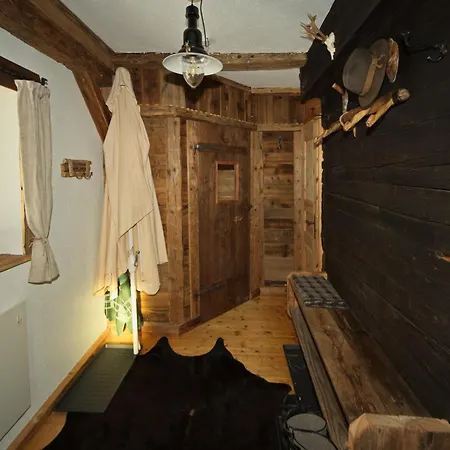 Falkert-huette „beim Almoehi